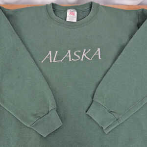 Vintage Canadian Made Alaska Sweatshirt Medium
